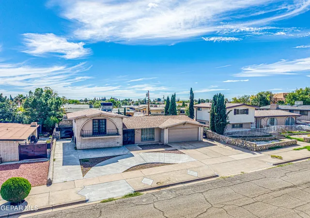 Single family home for sale at 10216 Maxwood Dr, El Paso, TX 79925 | MLS# 953299