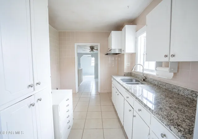Single family home for sale at 3708 La Luz Ave, El Paso, TX 79903 | MLS# 953445