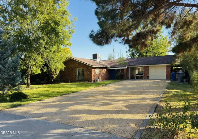 Photo 1 of Single family home for sale at 804 Del Mar Dr, El Paso, TX 79932 | MLS# 953498 | Listing updated on 2026-10-30