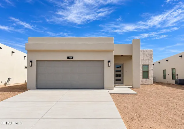 Single family home for sale at 724 Paseo Astuto Pl, Horizon City, TX 79928 | MLS# 953539