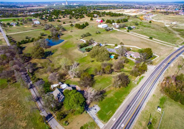 Homes for sale in Midlothian, TX | 3051 Fm 663, Midlothian, TX 76065 | MLS# 13953736