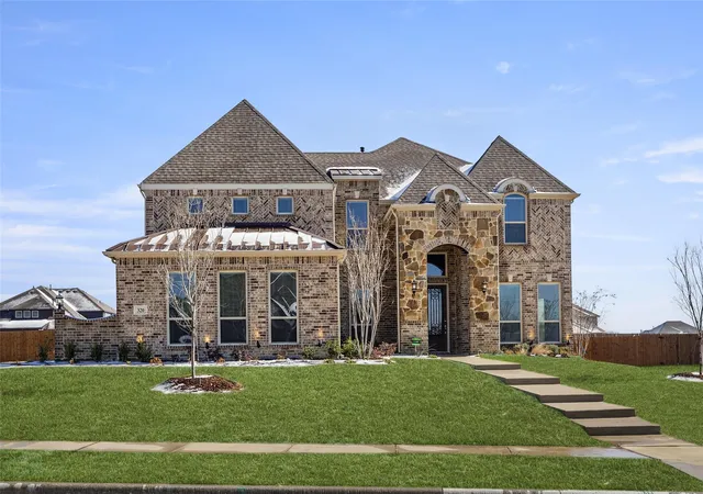 1st image of 320 Cheyenne Mountain Dr, Red Oak, TX 75154 | MLS# 20087803
