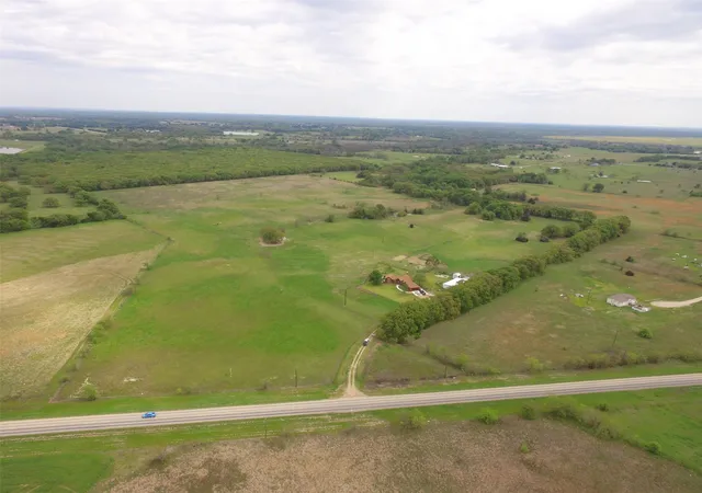 Photo 3 of Single family home for sale at 12053 S Hwy 34, Scurry, TX 75158 | MLS# 20298010 | Listing updated on 2026-08-25