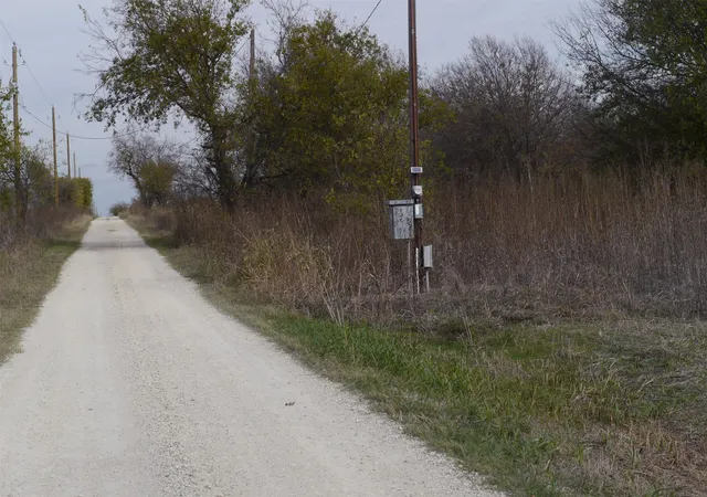 Homes for sale in Milford, TX | Tbd 111 Interstate 35 Hwy, Milford, TX 76670 | MLS# 20318624