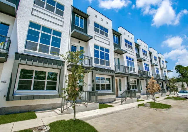 Condominium at 13325 Bee St #101, Dallas, TX 75234 | MLS# 20316754 | | Sold on 2024-05-03