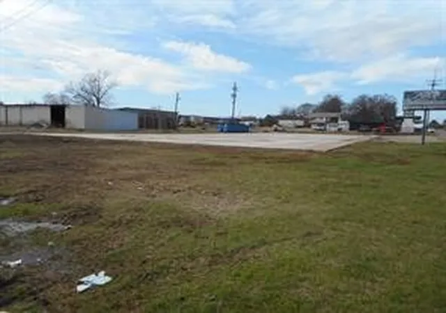 Photo 2 of Land for sale at 2020 S Arkansas Hwy, Springhill, LA 71075 | MLS# 20323861 | Listing updated on 2026-07-03