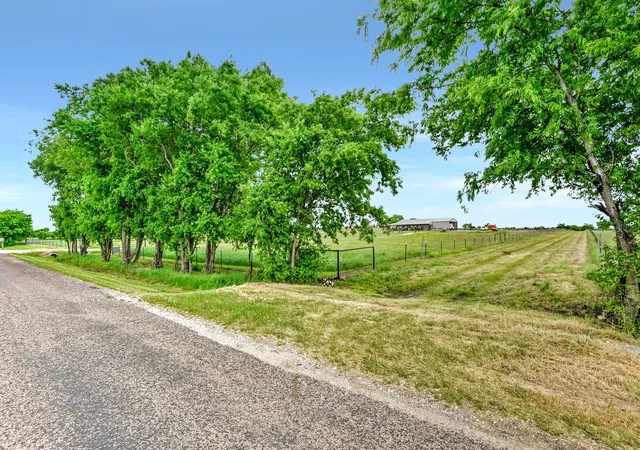 Homes for sale in Tioga, TX | Tbd Airport Rd, Tioga, TX 76271 | MLS# 20319472