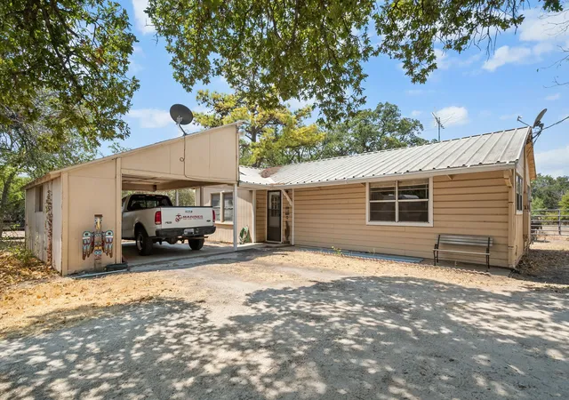 Photo 2 of Single family home for sale at 12125 Fm 920, Weatherford, TX 76088 | MLS# 20419878 | Listing updated on 2026-07-28
