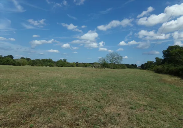 Photo 4 of House for sale at 1753 Fm 194, Blossom, TX 75416 | MLS# 20444070 | Listing updated on 2026-09-16