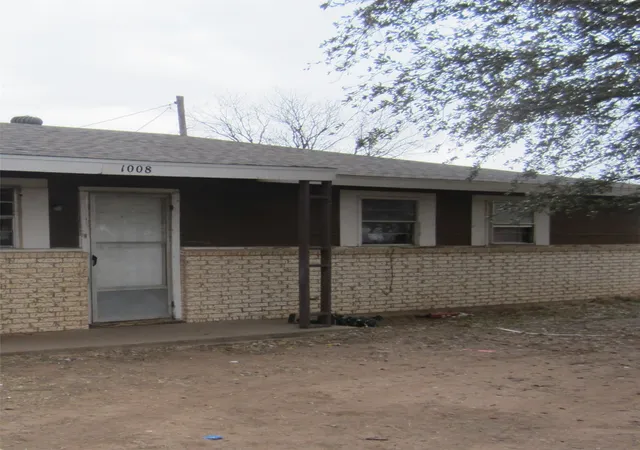 Photo 1 of Single family home for sale at 1008 Ne 2nd, Knox City, TX 79529 | MLS# 20485228 | Listing updated on 2026-07-03