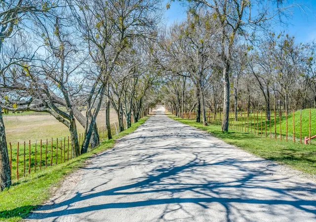 13th image of 1012 Lambert Ct, Weatherford, TX 76088 | MLS# 20541703