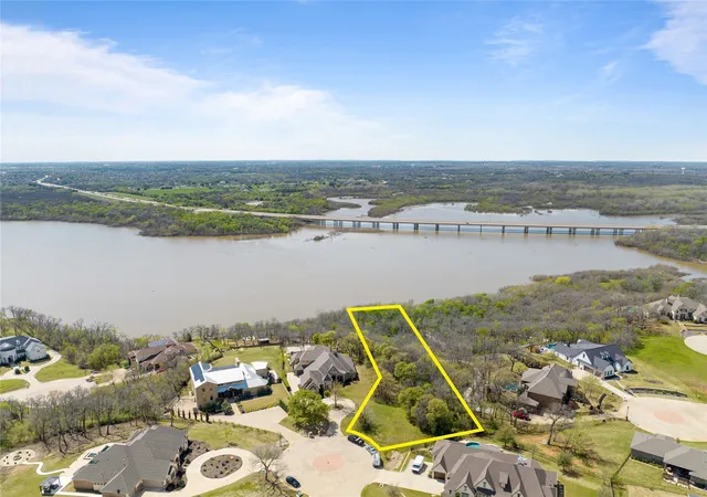Photo 1 of Land for sale at 3805 Lake Cove Ct, Corinth, TX 76210 | MLS# 20565167 | Listing updated on 2026-07-27