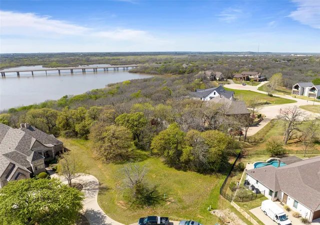 Photo 4 of Land for sale at 3805 Lake Cove Ct, Corinth, TX 76210 | MLS# 20565167 | Listing updated on 2026-09-23