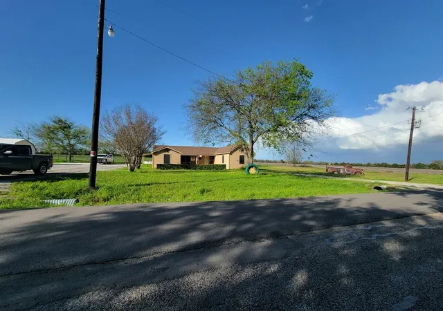Photo 4 of Single family home for sale at 5215 County Rd 413, Melissa, TX 75454 | MLS# 20562380 | Listing updated on 2026-09-04