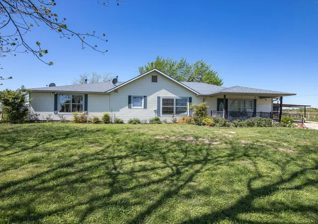 Photo 1 of Land for sale at 1006 County Road 2475, Alvord, TX 76225 | MLS# 20583676 | Listing updated on 2026-08-03