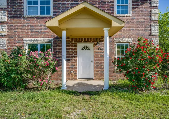 Photo 25 of Single family home for sale at 970 Mcreynolds Rd, Sanger, TX 76266 | MLS# 20584892 | Listing updated on 2026-08-20