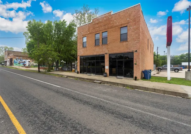 Homes for sale in Cumby, TX | 110 W Main St, Cumby, TX 75433 | MLS# 20592943