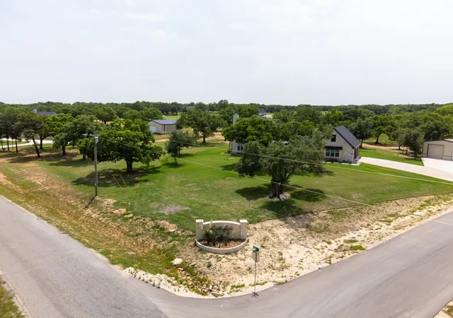 Homes for sale in Tolar, TX | 2101 Jeremy St, Tolar, TX 76476 | MLS# 20600956