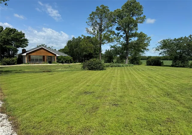 2nd image of 1273 Wall Street Rd, Gunter, TX 75058 | MLS# 20606976