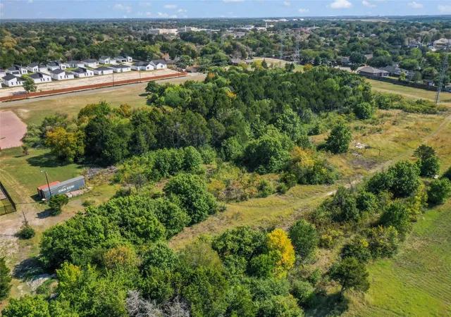 Photo 3 of Land for sale at 3846 W Kiest Blvd, Dallas, TX 75233 | MLS# 20609378 | Listing updated on 2026-07-07