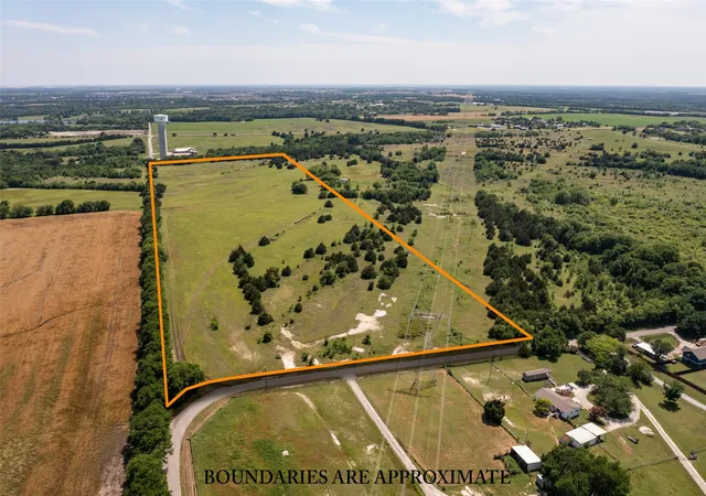 Photo 2 of Sale Pending at Acres 31062 Ballard Rd, Van Alstyne, TX 75495 | MLS# 20619418 | Listing updated on 2026-08-25