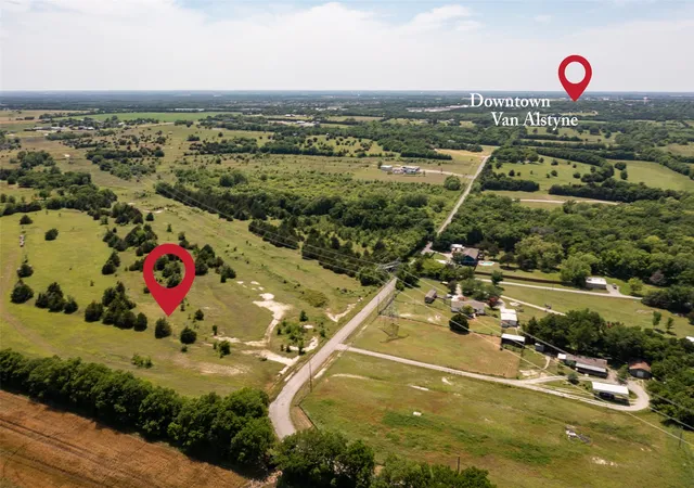 Photo 3 of Sale Pending at Acres 31062 Ballard Rd, Van Alstyne, TX 75495 | MLS# 20619418 | Listing updated on 2026-08-25