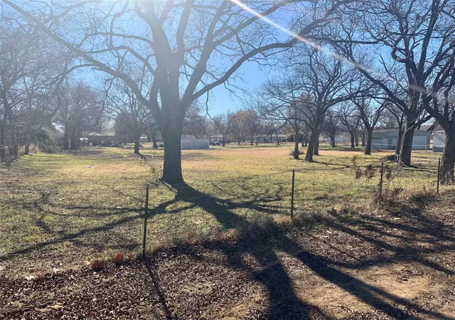 Homes for sale in Nocona, TX | 407 W Pecan St, Nocona, TX 76255 | MLS# 20624549