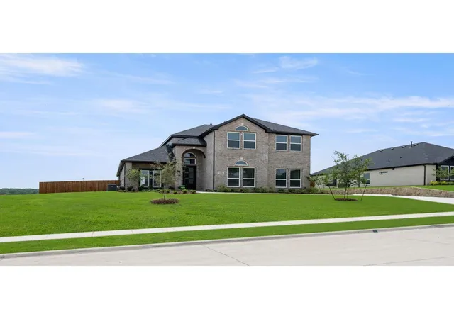 Photo 2 of Single family home for sale at 1128 Willow Lake Dr, De Soto, TX 75115 | MLS# 20626576 | Listing updated on 2026-07-18