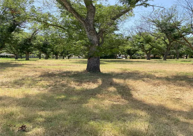 Photo 2 of Land for sale at 8011 W Landings Rd, Granbury, TX 76049 | MLS# 20645671 | Listing updated on 2026-08-22