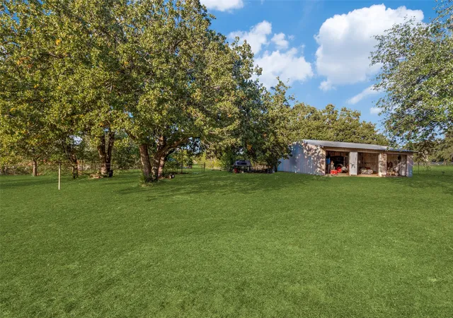 Photo 4 of House for sale at 1425 - L Swiney Hiett Rd, Kennedale, TX 76060 | MLS# 20647342 | Listing updated on 2026-07-05