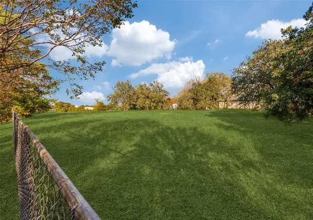 Photo 3 of Single family home for sale at 1425 Swiney Hiett Rd, Kennedale, TX 76060 | MLS# 20654067 | Listing updated on 2026-07-05