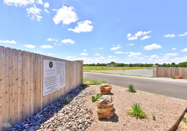 Photo 3 of Sale Pending at 1004 Southwind Cir, Clyde, TX 79510 | MLS# 20660022 | Listing updated on 2026-09-24