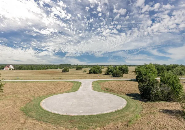 Homes for sale in Cleburne, TX | 7308 Castle Royle Ct, Cleburne, TX 76033 | MLS# 20663198