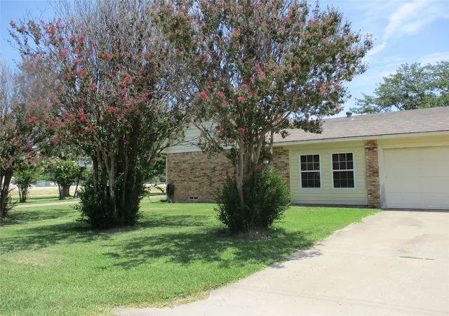 Homes for sale in Point, TX | 235 Industrial, Point, TX 75472 | MLS# 20667594