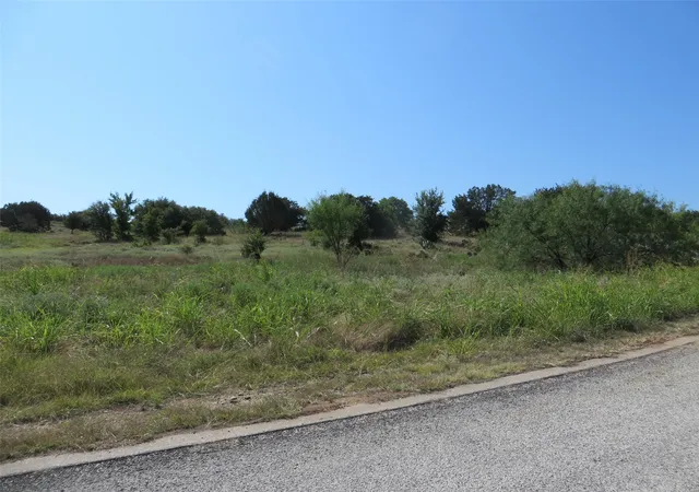 Homes for sale in Graford, TX | 330 Eastern Hills Dr, Graford, TX 76449 | MLS# 20671595
