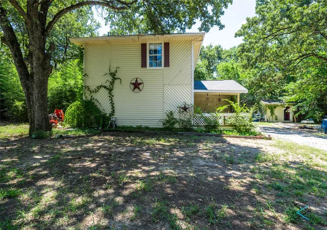 Homes for sale in Gun Barrel City, TX | 114 Lakeway Ln, Gun Barrel City, TX 75156 | MLS# 20674841