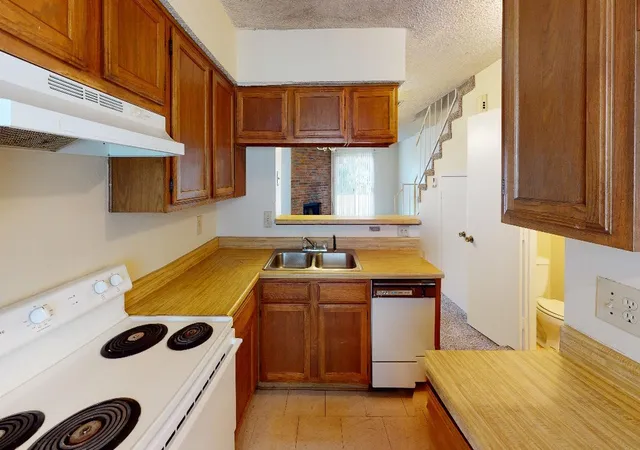 Photo 3 of Townhouse for sale at 2281 Aspen Dr, Dallas, TX 75227 | MLS# 20656652 | Listing updated on 2026-07-22