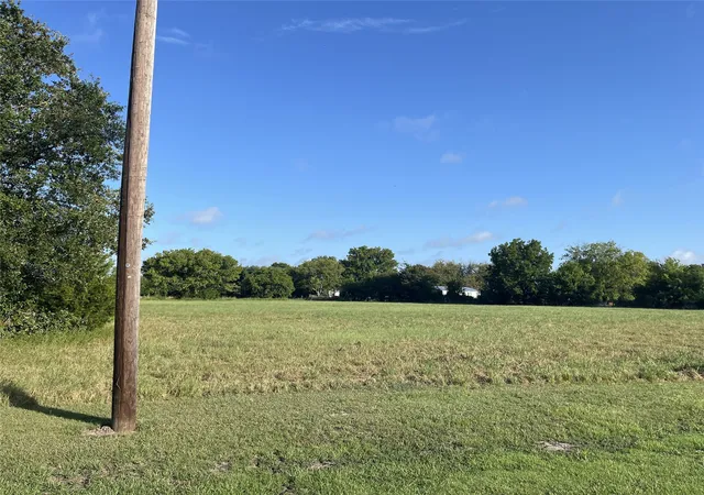 Photo 3 of Land for sale at 220 Tomahawk Dr, Quinlan, TX 75474 | MLS# 20690287 | Listing updated on 2026-09-16