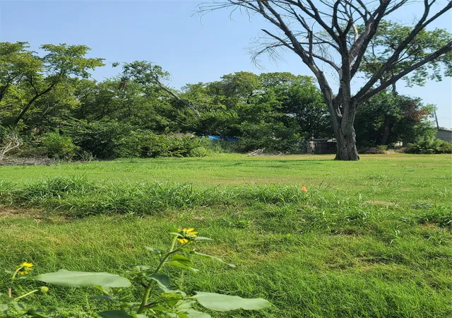 Photo 2 of Land for sale at 3024 Claibourne Blvd, Dallas, TX 75212 | MLS# 20696920 | Listing updated on 2026-08-17