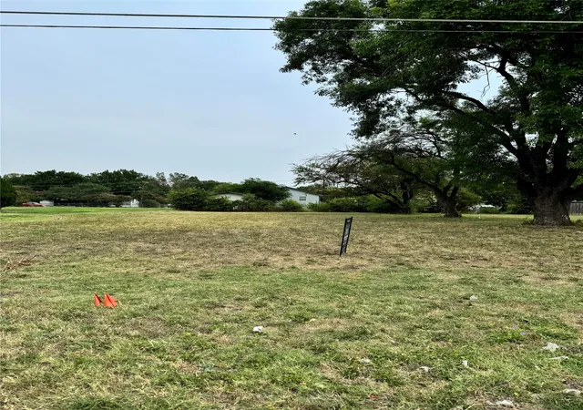 Photo 2 of Land for sale at 2614 Jeff St, Dallas, TX 75212 | MLS# 20698872 | Listing updated on 2026-07-20