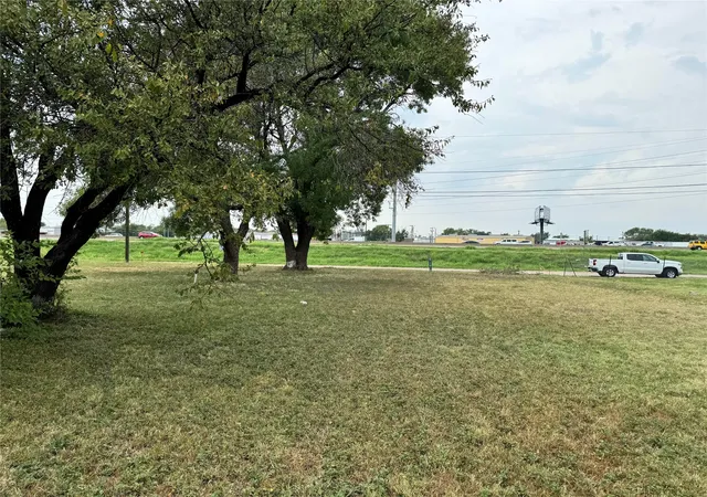 Photo 3 of Land for sale at 2614 Jeff St, Dallas, TX 75212 | MLS# 20698872 | Listing updated on 2026-07-20