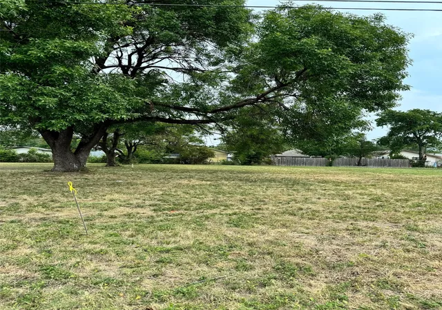 Photo 2 of Land for sale at 2610 Jeff St, Dallas, TX 75212 | MLS# 20699030 | Listing updated on 2026-07-20