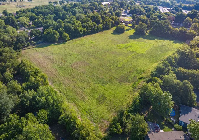 Photo 2 of Land for sale at 1601 Cherry St, Gainesville, TX 76240 | MLS# 20700184 | Listing updated on 2026-08-31