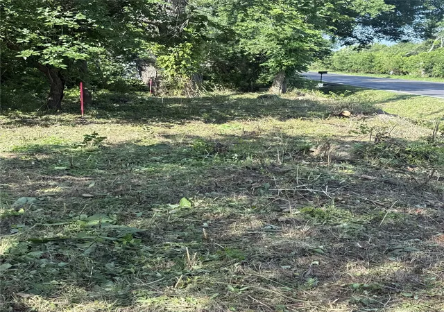 Photo 4 of Land for sale at 612 E 2Nd St, Cleburne, TX 76031 | MLS# 20707112 | Listing updated on 2026-08-22