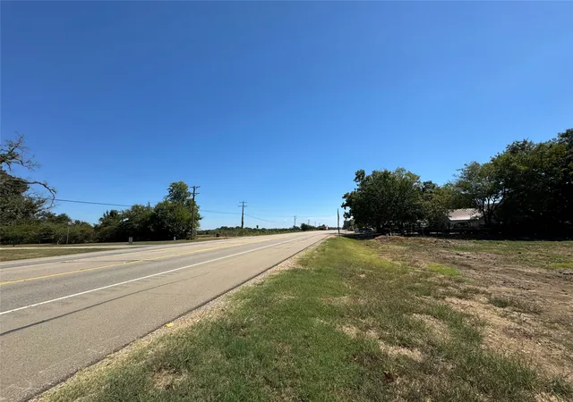 Photo 4 of Land for sale at 0000 Bonham St Lot 1, Paris, TX 75460 | MLS# 20727315 | Listing updated on 2026-07-17