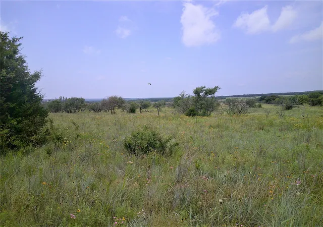 Photo 4 of Land for sale at Tr 5 4 Wire, Bowie, TX 76230 | MLS# 20730001 | Listing updated on 2026-08-03