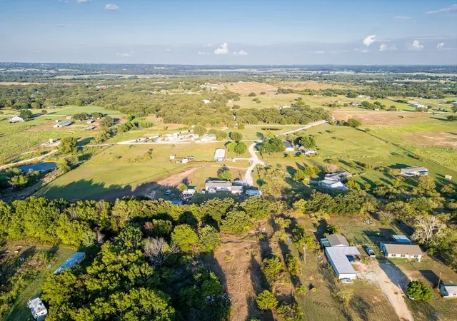 Homes for sale in Paradise, TX | 453 County Road 3383, Paradise, TX 76073 | MLS# 20732106