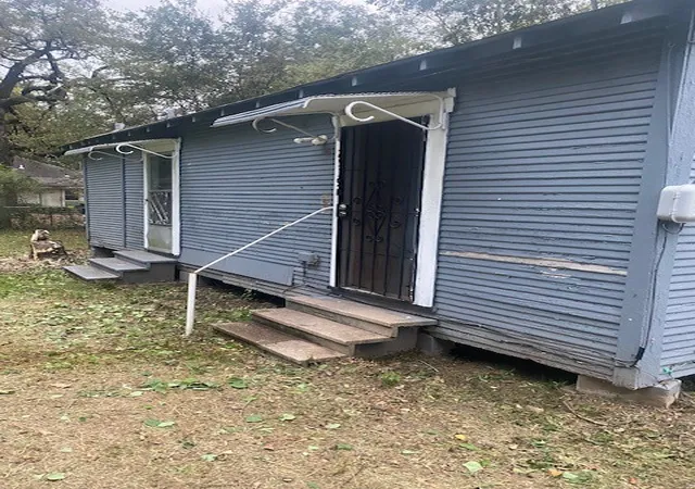Photo 2 of Multi family home for sale at 2539 Merwin St, Shreveport, LA 71103 | MLS# 20735075 | Listing updated on 2026-09-28
