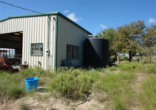 Homes for sale in Goldthwaite, TX | 131 County Road 317, Goldthwaite, TX 76844 | MLS# 20742893