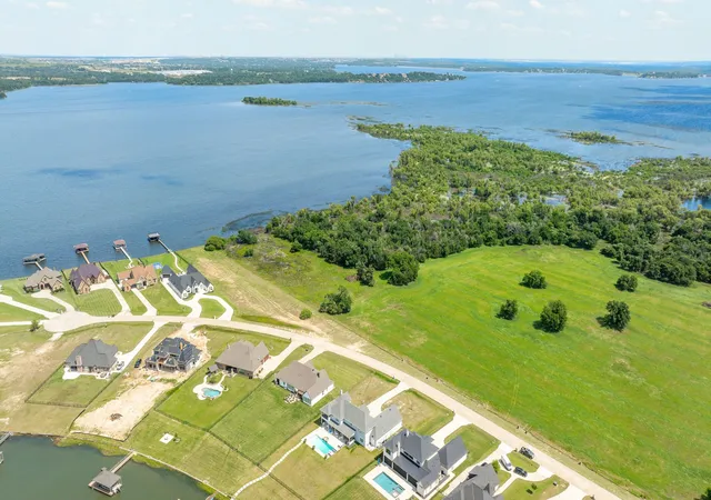Photo 1 of Land for sale at 1800 S Laguna S, Pelican Bay, TX 76020 | MLS# 20743400 | Listing updated on 2026-10-01